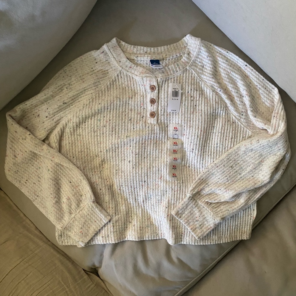 Old Navy Girl’s soft Henley